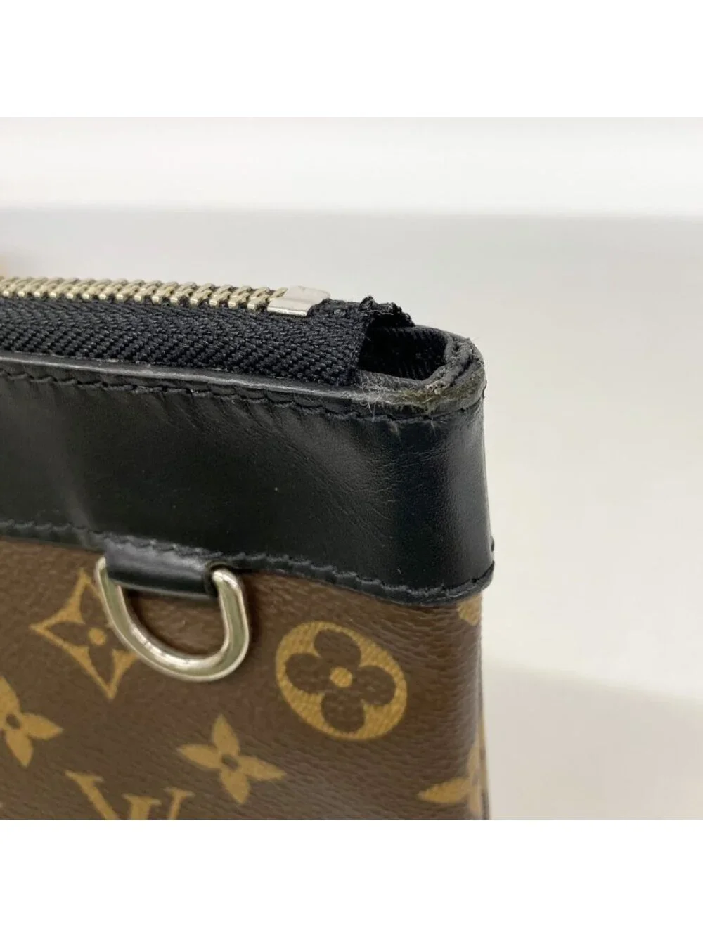 Louis Vuitton Clutch Monogram Macassar Pochette Discovery Brown Black